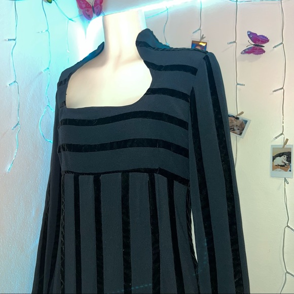 Black long sleeve maxi dress - Picture 6 of 8